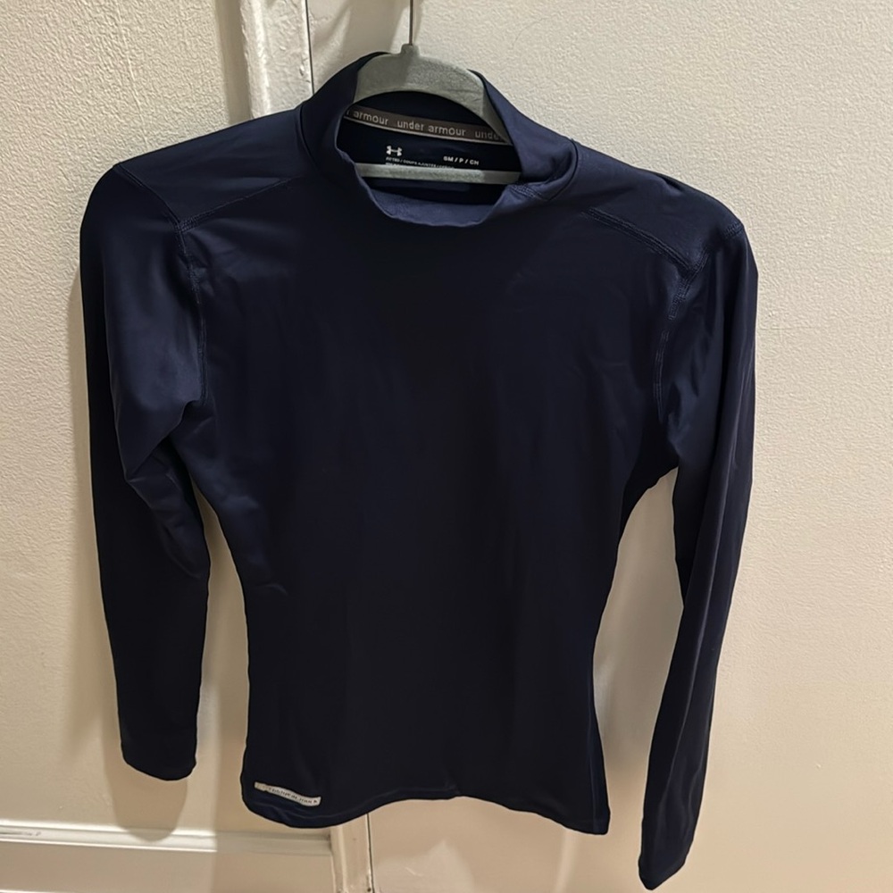 NWOT Under Armour thermal top